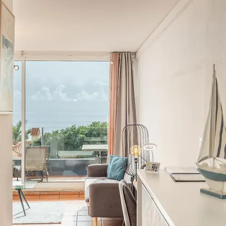 Costa - Vista Mar * كانيكو