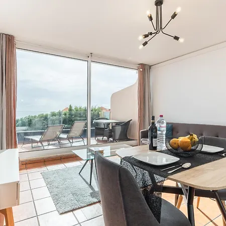 Costa - Vista Mar Canico (Madeira)