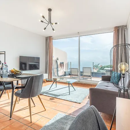 Costa - Vista Mar * Canico (Madeira)